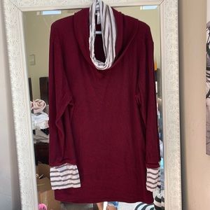 Lightweight cowl neck